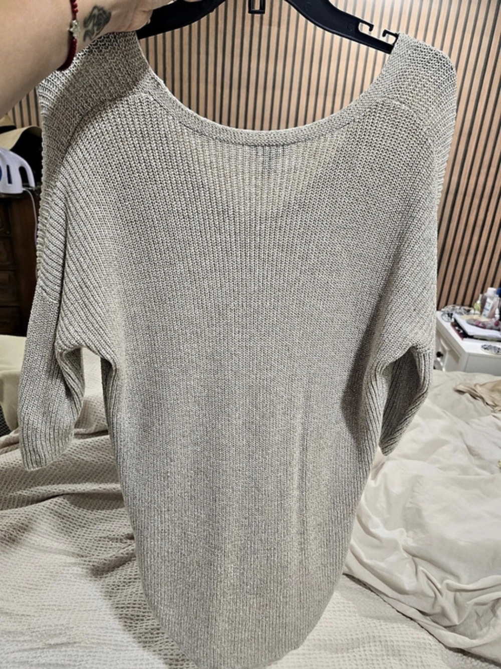 Express Knit Sweater in Beige Size Medium